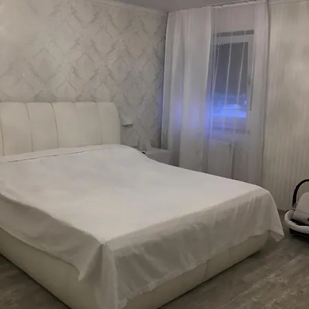 Ferienwohnung Obertshausen * اوبرتشوسن